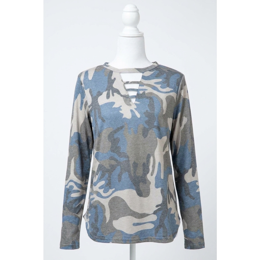 NEW ENTRO camo keyhole top in blue